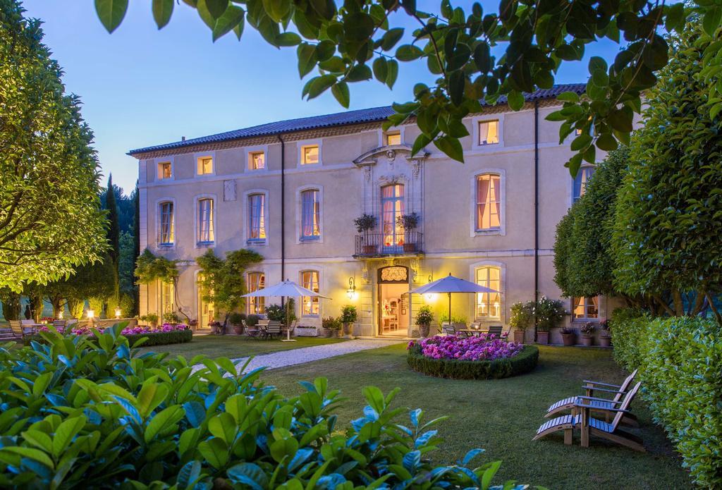 Chateau Talaud Acomodação com café da manhã Loriol-du-Comtat Exterior foto