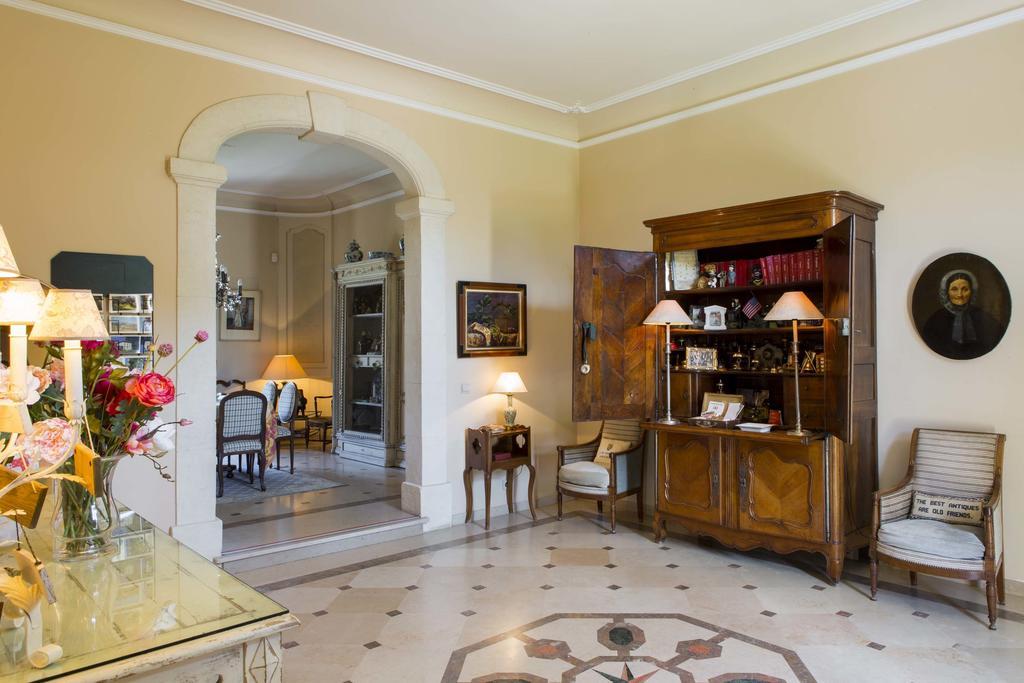 Chateau Talaud Acomodação com café da manhã Loriol-du-Comtat Exterior foto