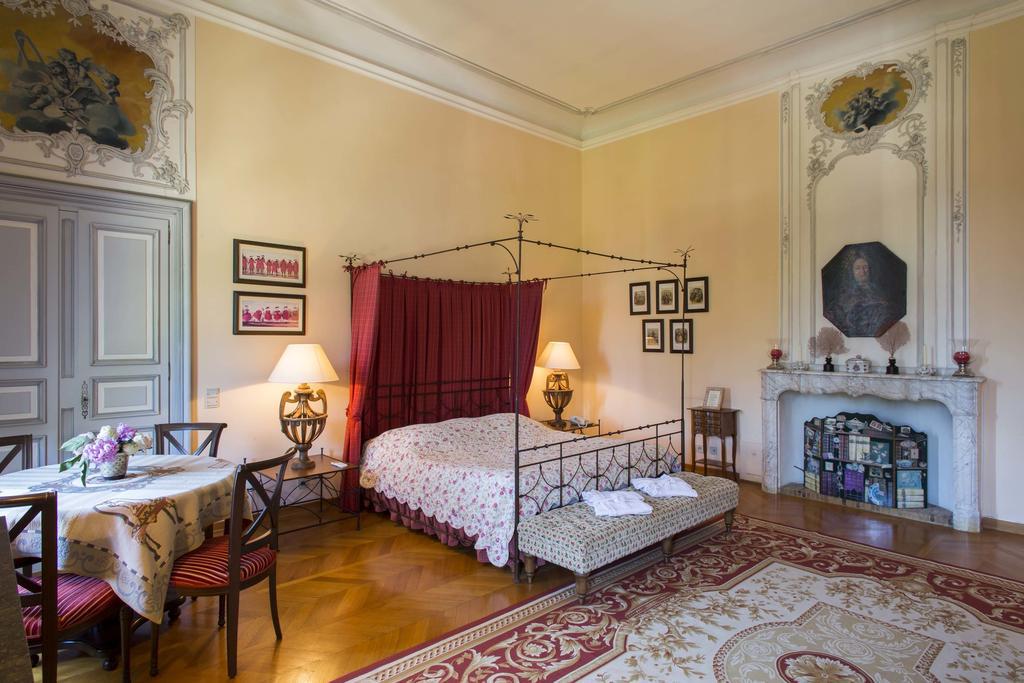 Chateau Talaud Acomodação com café da manhã Loriol-du-Comtat Quarto foto